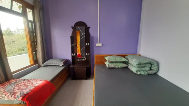 Homestay in Rongaroon