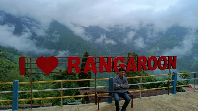 Homestay in Rongaroon