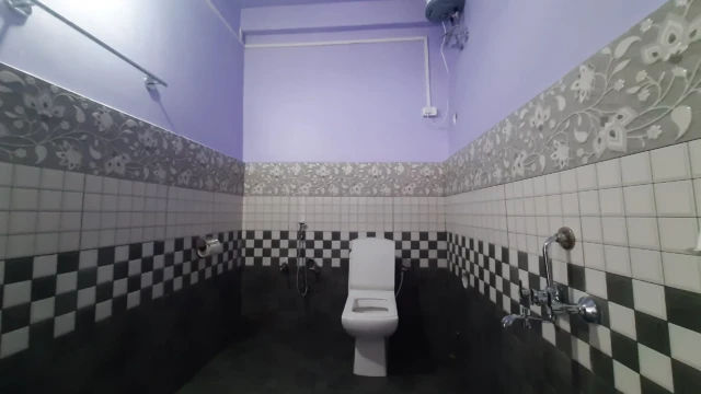 Homestay in Rongaroon